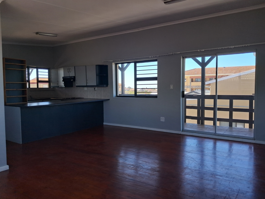 To Let 3 Bedroom Property for Rent in Wavecrest Eastern Cape